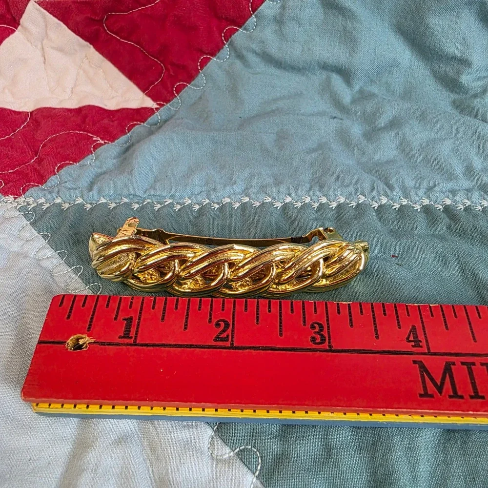 Unbranded vintage gold